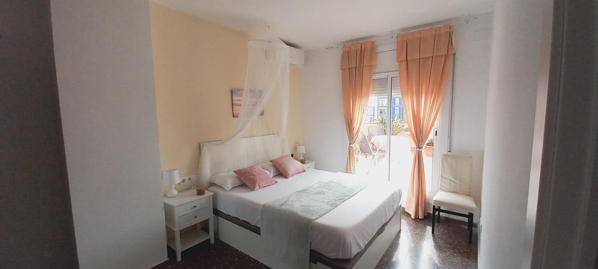 شقة Cozy And Sunny Penthouse Fira Bcn لوسبيتاليت دي يوبريغات المظهر الخارجي الصورة