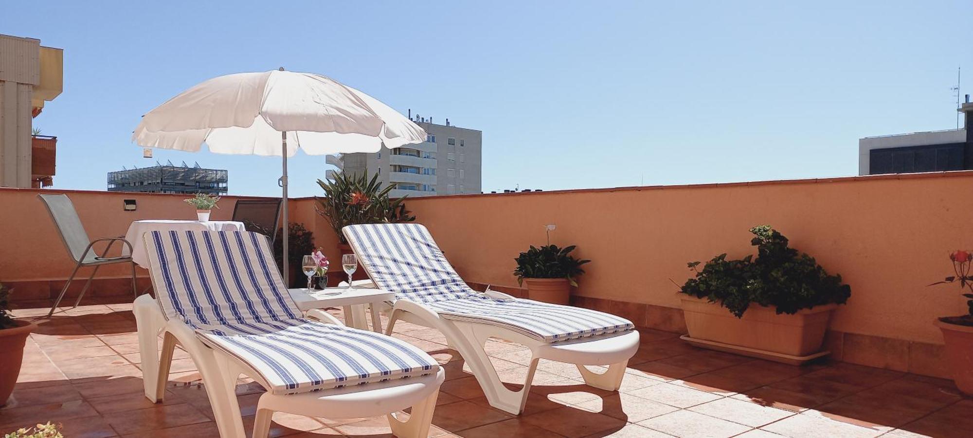 شقة Cozy And Sunny Penthouse Fira Bcn لوسبيتاليت دي يوبريغات المظهر الخارجي الصورة