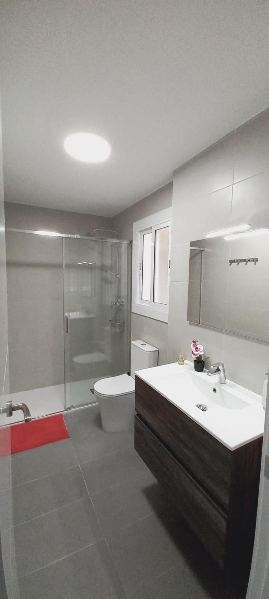 شقة Cozy And Sunny Penthouse Fira Bcn لوسبيتاليت دي يوبريغات المظهر الخارجي الصورة